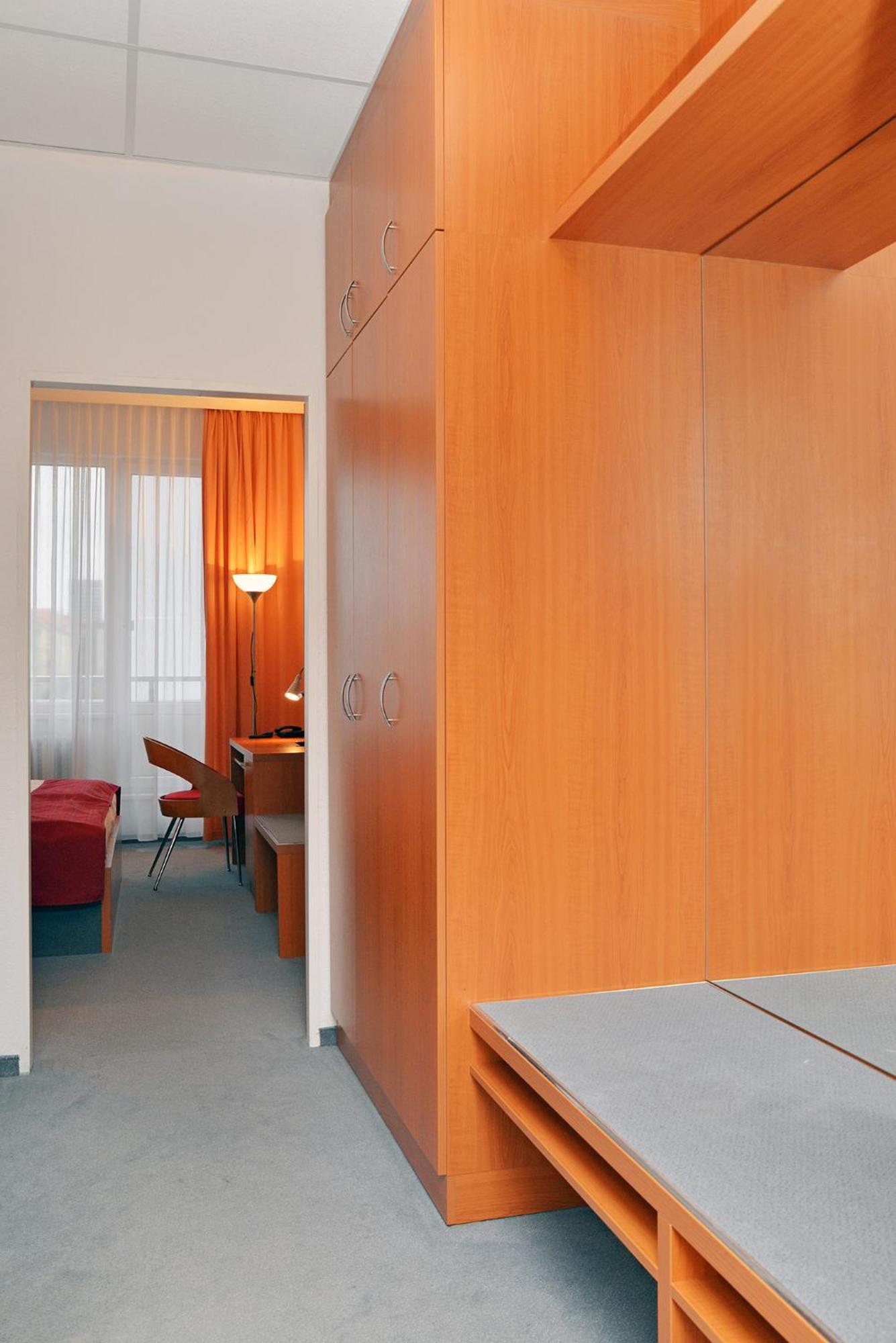 Avanti Hotel Brno Buitenkant foto