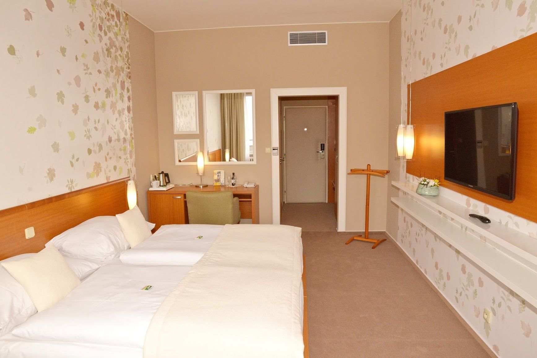 Avanti Hotel Brno Buitenkant foto